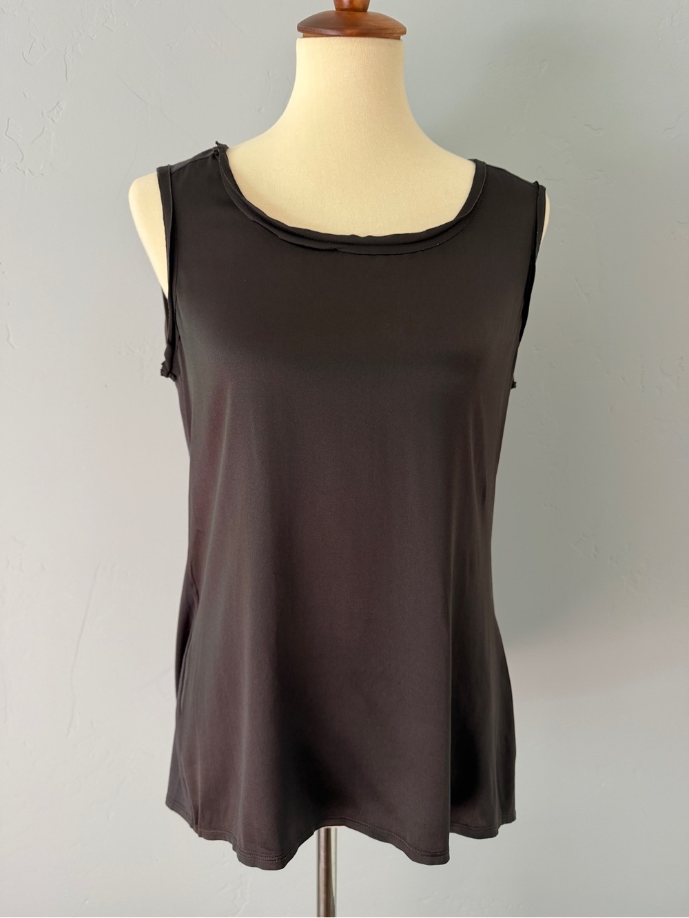 Elie Tahari Black Silk / Blend Tank - Scoop Neck - Size S